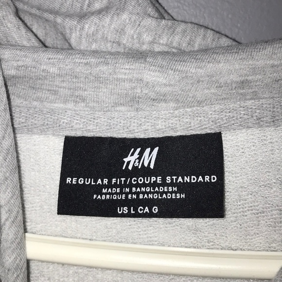 H&M sweatshirt - Picture 2 of 3